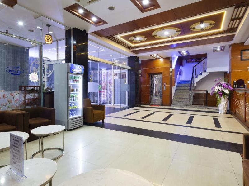 Sunshine Hotel & Spa