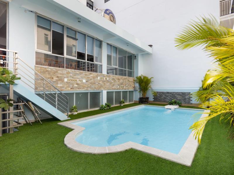 Sunshine Hotel & Spa