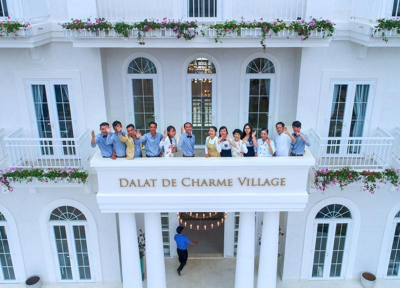 Dalat De Charme Village