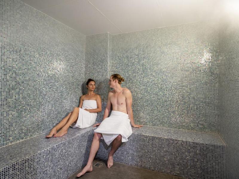 Sunny Ocean Hotel & Spa