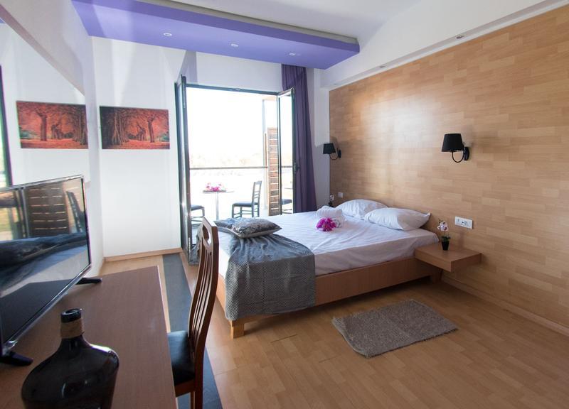 Zenith Seaside Hotel