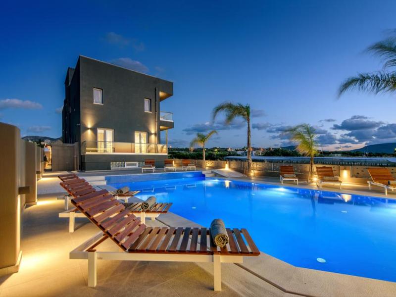 Elysian Suites Luxury Aura