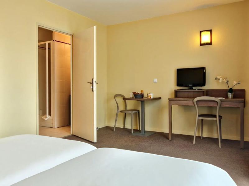 Magny les Hameaux Versailles