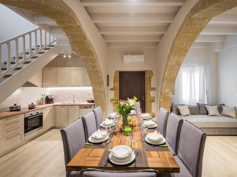 Spilia Village Hotel & Villas