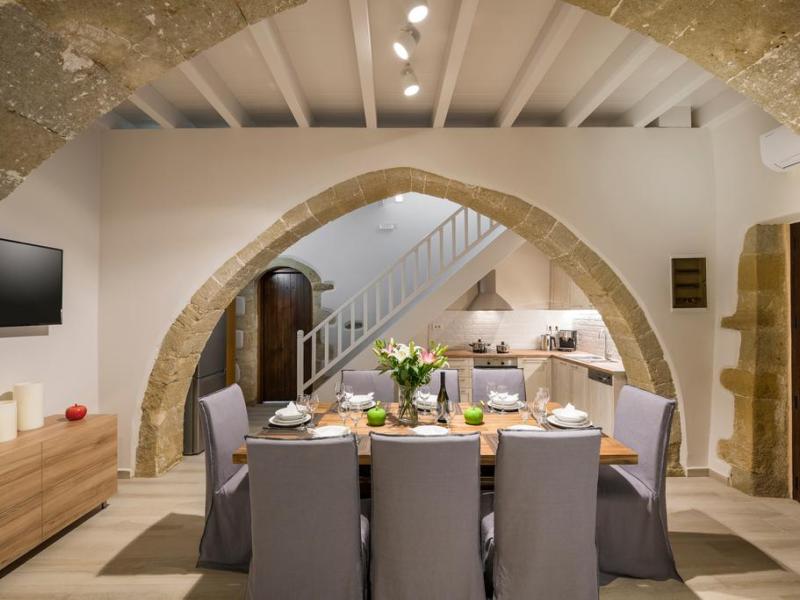 Spilia Village Hotel & Villas