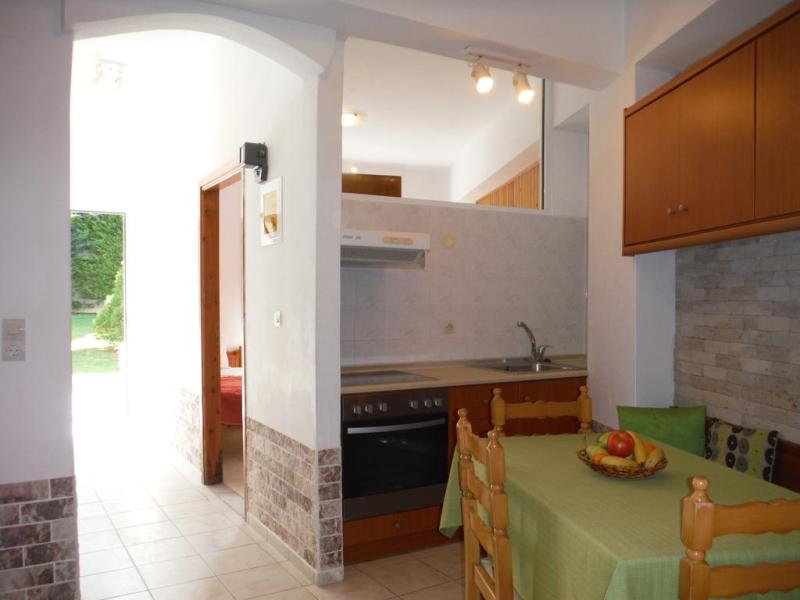 Castello Apartments & Studios