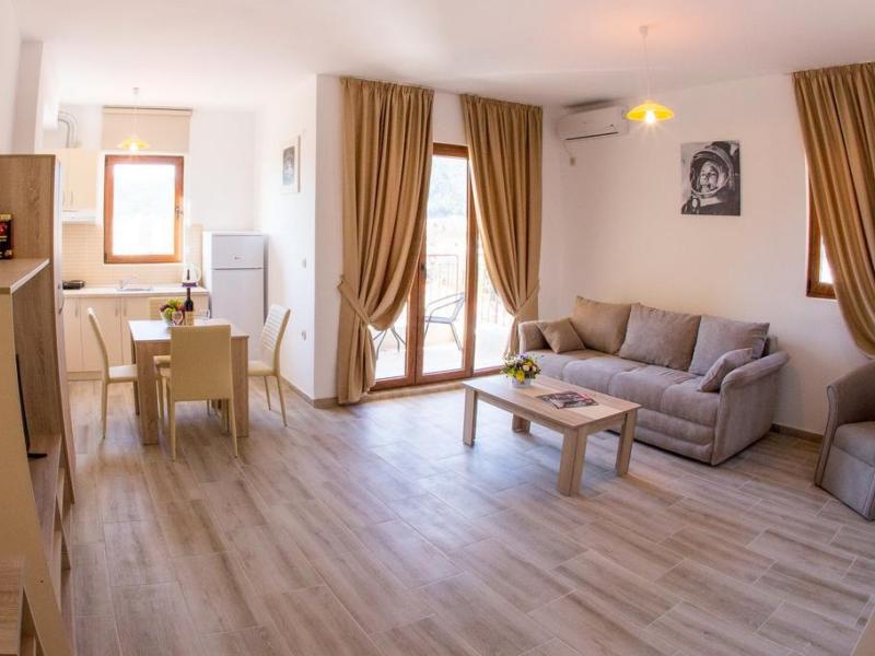 Arvala Lux Apartments