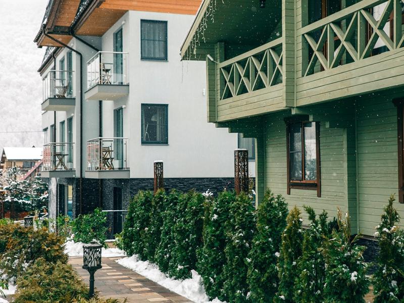 Hills Polyana Hotel