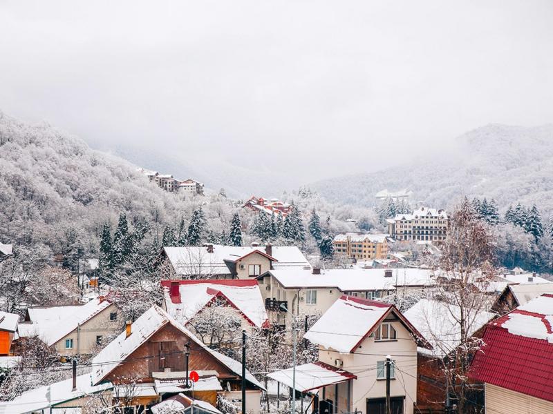 Hills Polyana Hotel