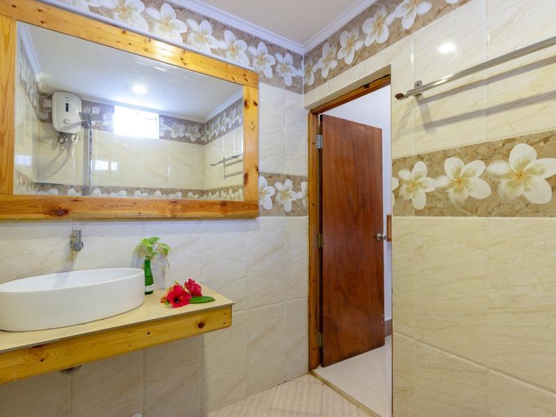 Dream Inn Maldives - Sun Beach Hotel