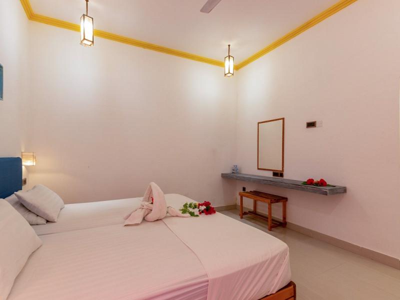 Dream Inn Maldives - Sun Beach Hotel