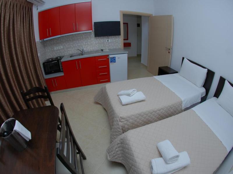 Atlantis Hotel & Apartments