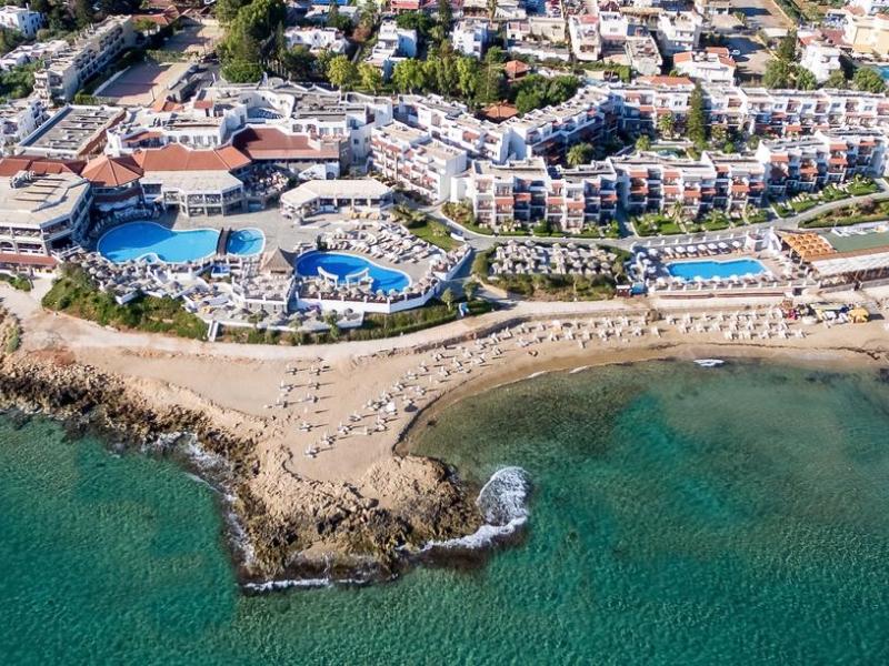 Alexander Beach Hotel & Village