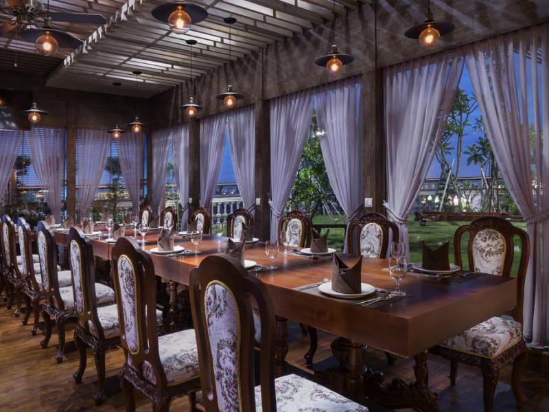 Le Castle River Hotel & Apartment