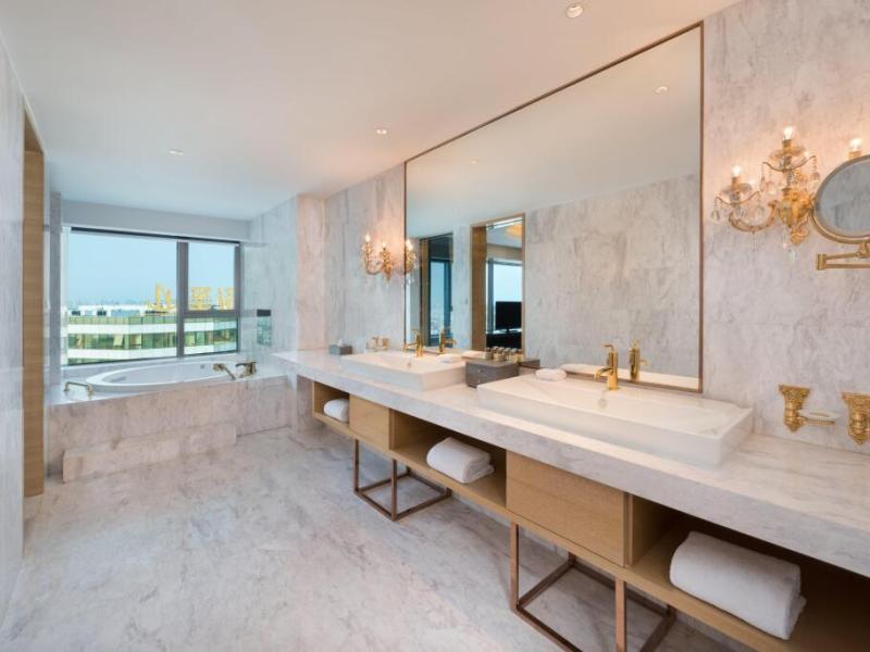 Crowne Plaza Shanghai Noah Square