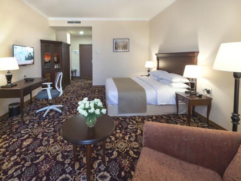 Ani Grand Hotel