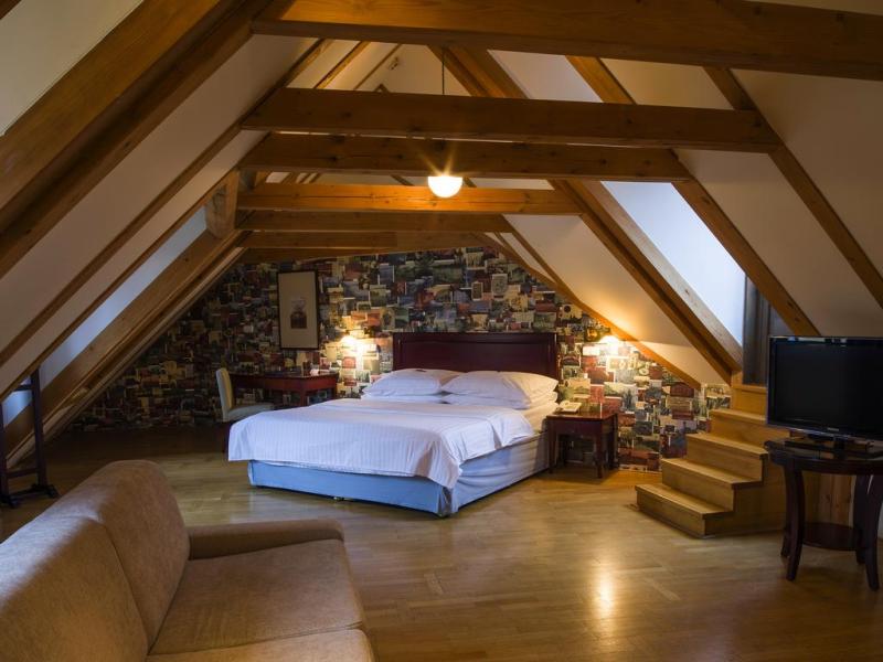 EA Residence U Bile Kuzelky