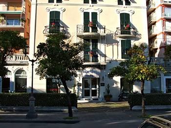 Hotel Astoria