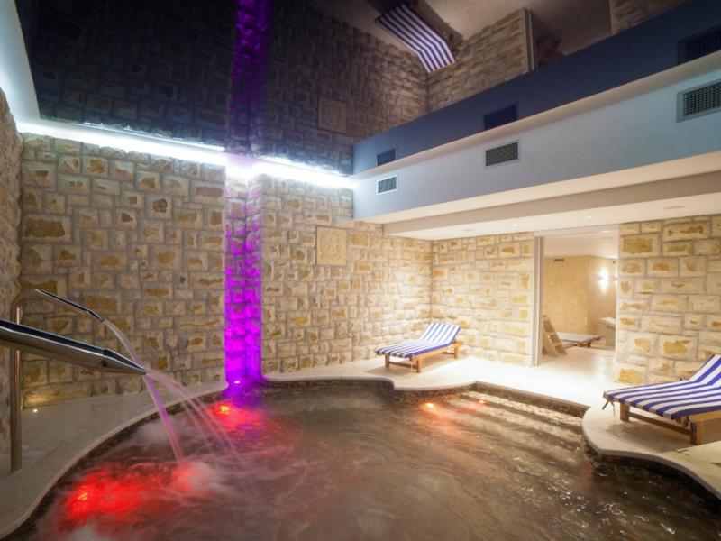 Diamond Hill & Spa
