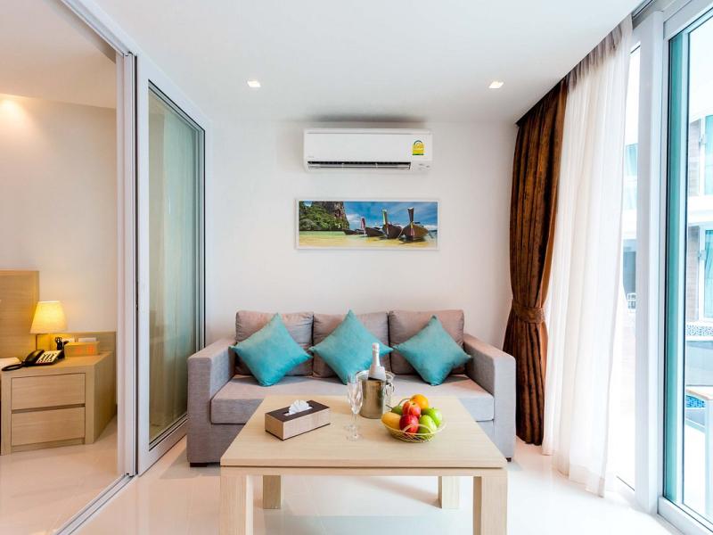 The Tide Beachfront Siray Phuket