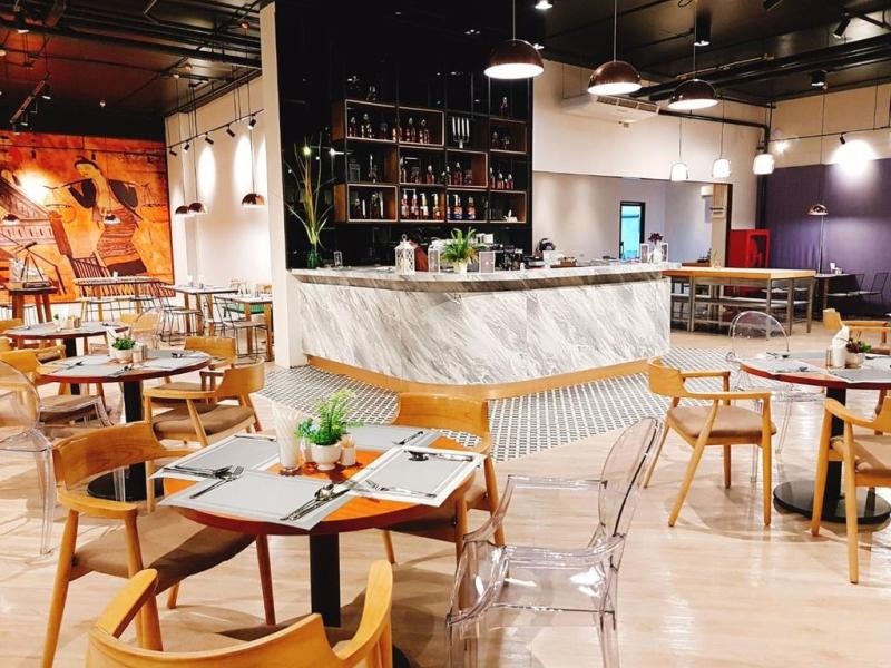 The Iconic Suvarnabhumi Airport by Andacura