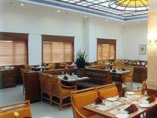 Отель Abad Atrium Индия, Керала, фото 9