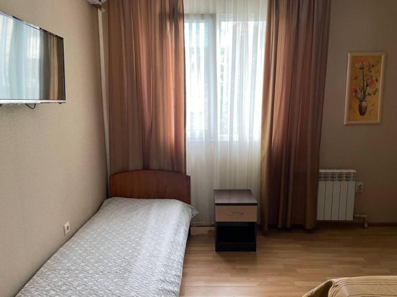 Джина (ул. Медовая)