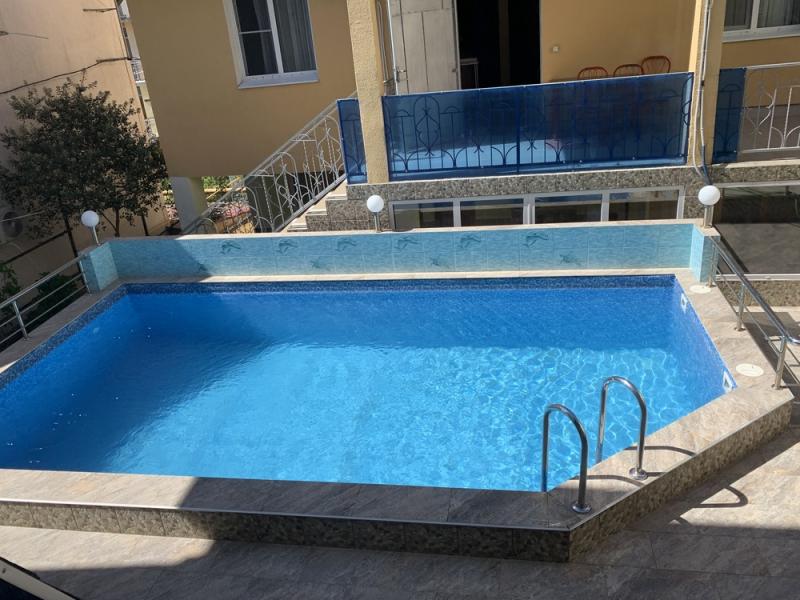 Джина (ул. Медовая)