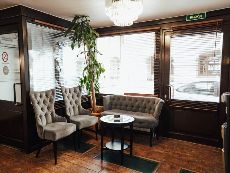 Lomonosov Hotel