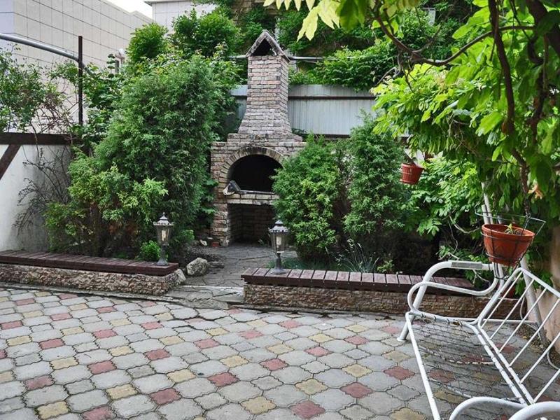 Виктория (Пионерский проспект)