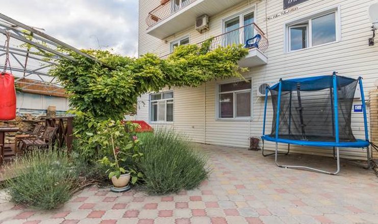 Виктория (Пионерский проспект)