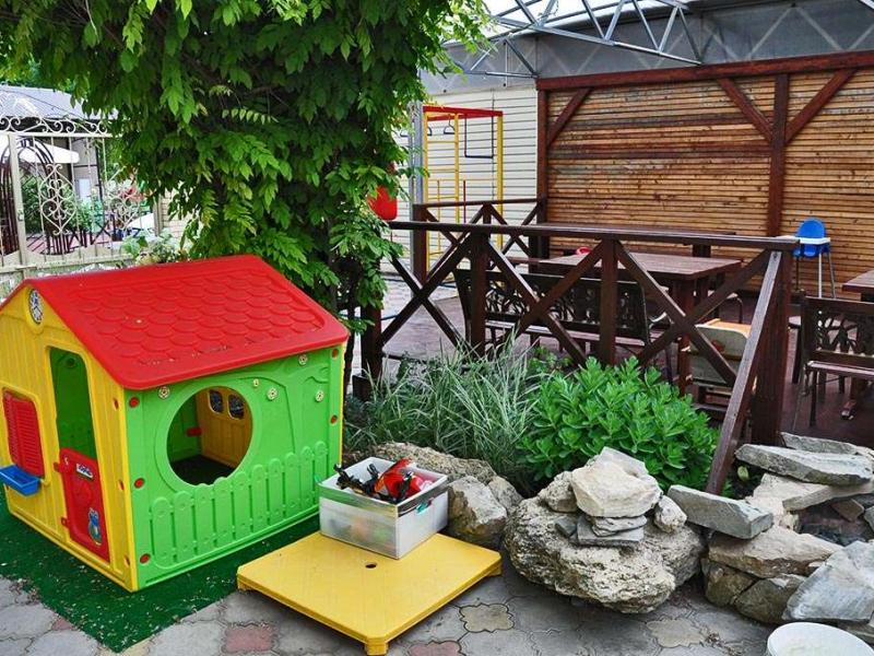 Виктория (Пионерский проспект)