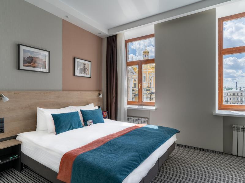 Отель Station Premier V18