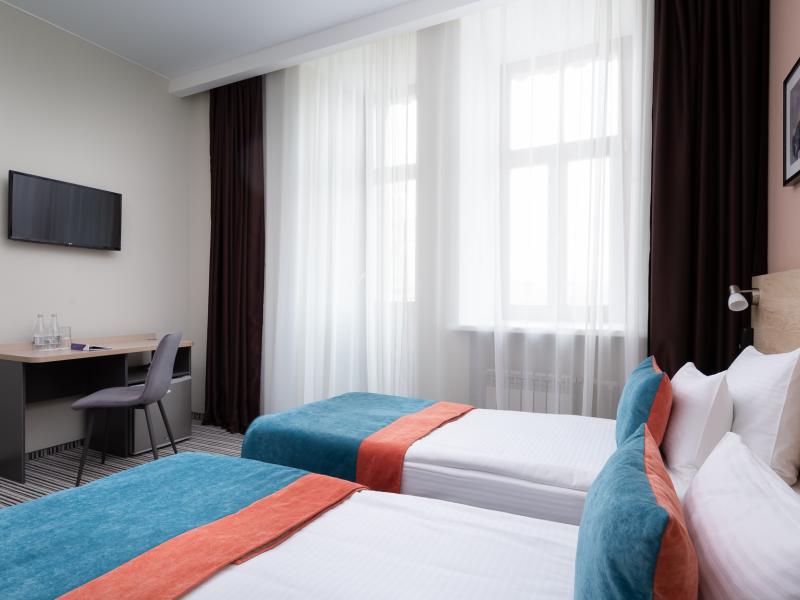 Отель Station Premier V18