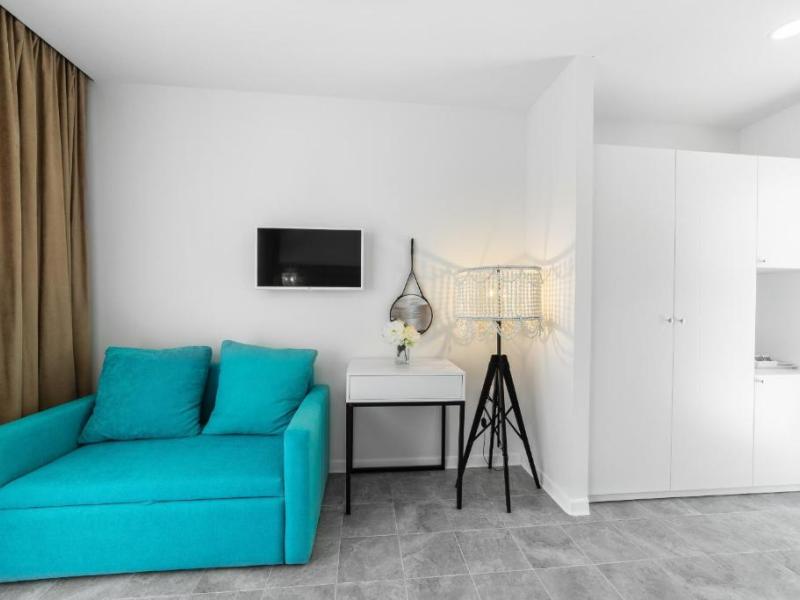 Bora-Bora Club Hotel 