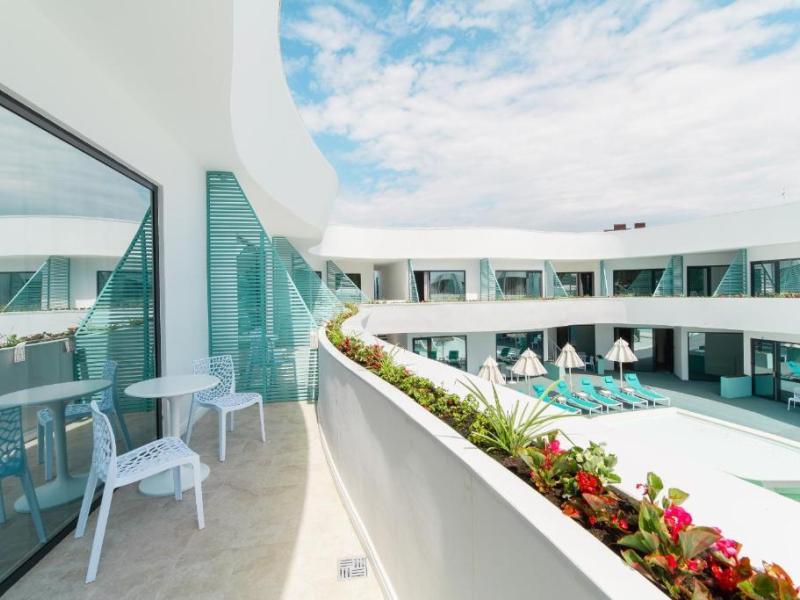 Bora-Bora Club Hotel 