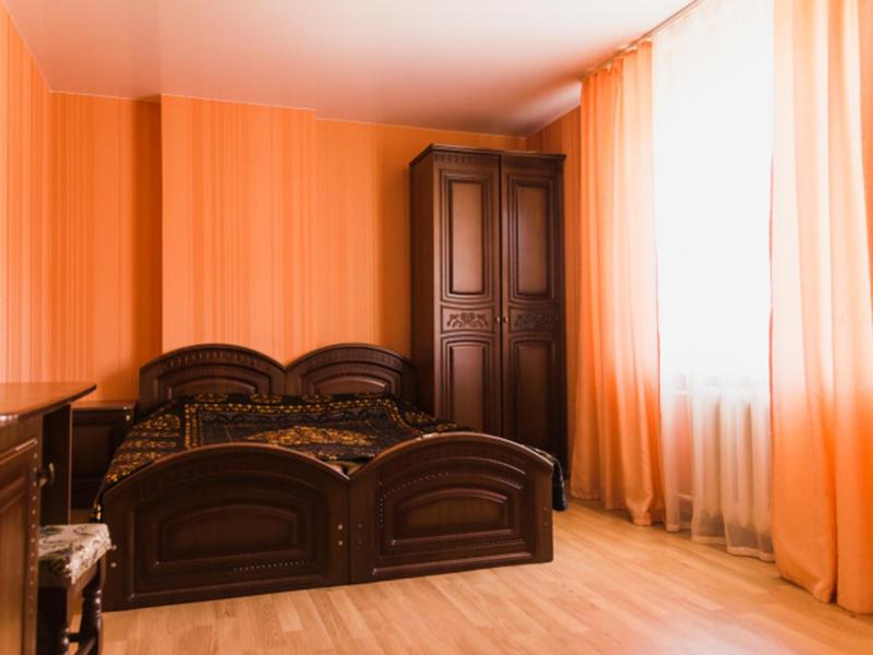 Анадель Клевер