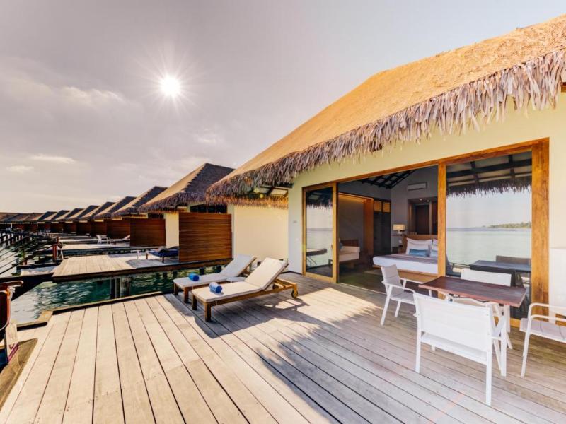 Cinnamon Velifushi Maldives