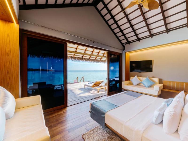 Cinnamon Velifushi Maldives