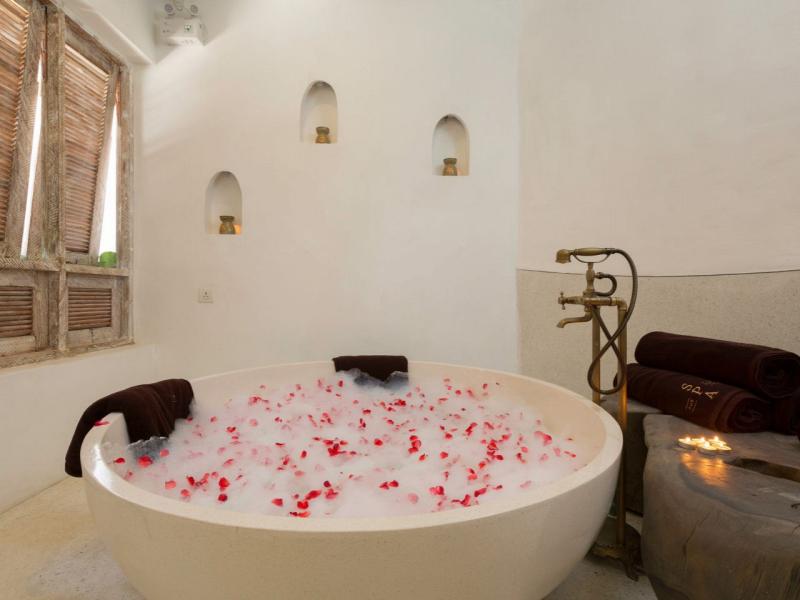 Eden Beach Resort & Spa