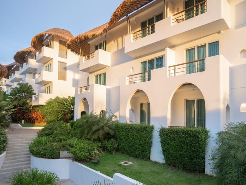 Eden Beach Resort & Spa