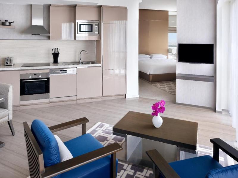 Hyatt Regency Creek Heights Residences