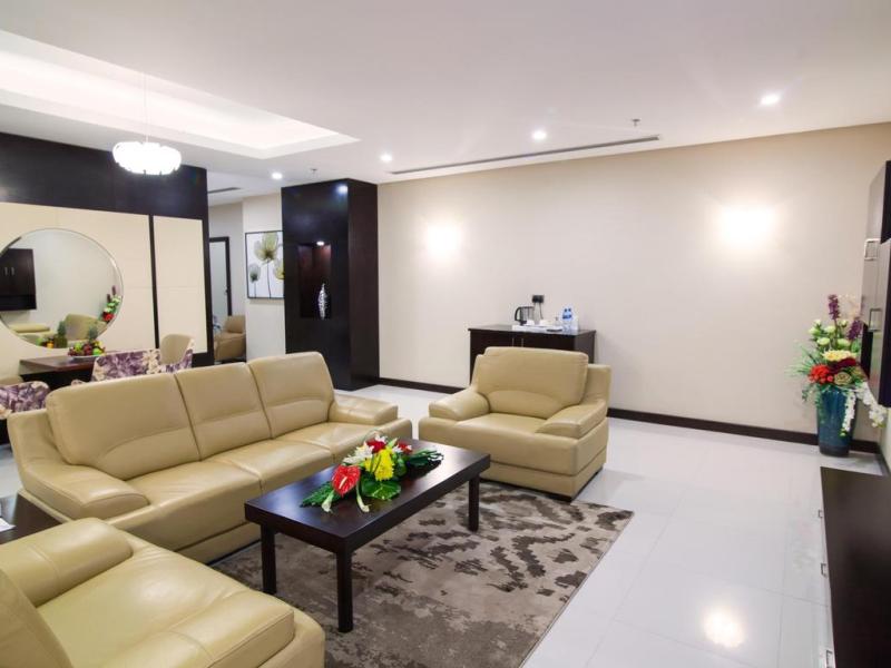 Atiram Premier Hotel