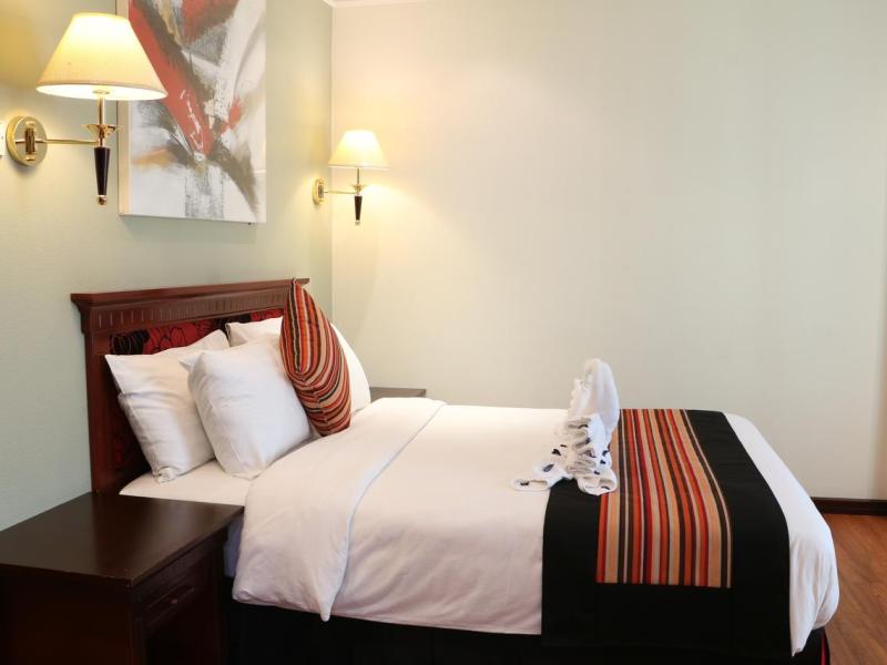 Pars International Hotel