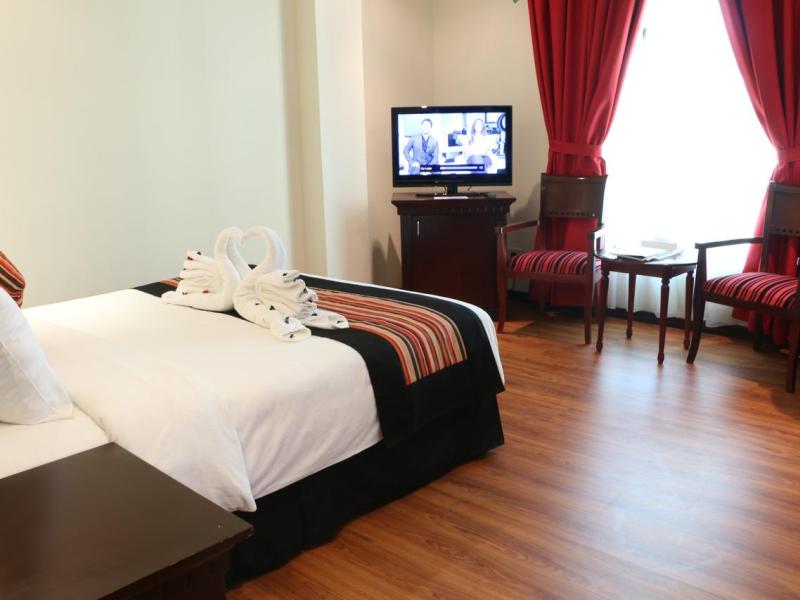 Pars International Hotel