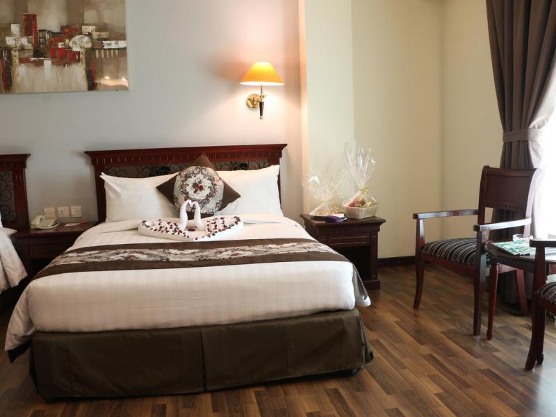 Pars International Hotel