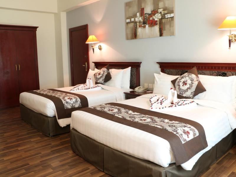 Pars International Hotel