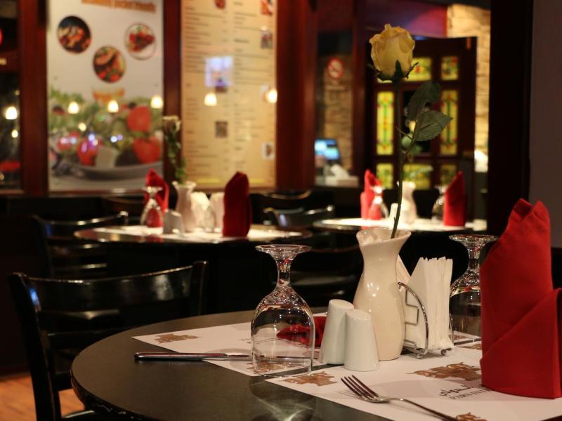 Pars International Hotel