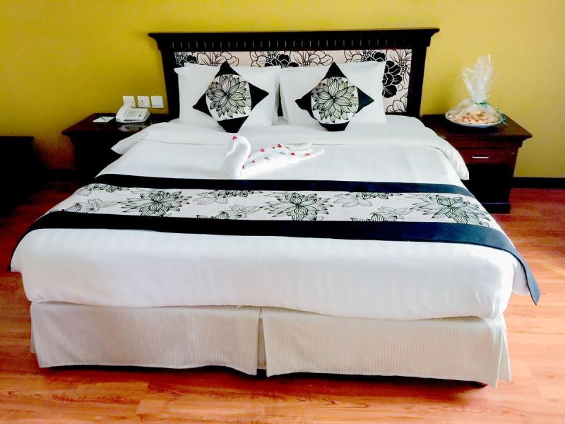 Pars International Hotel