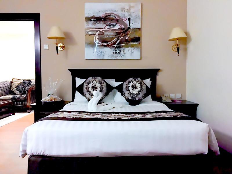 Pars International Hotel